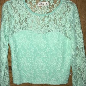 Hollister Long Sleeve Crop Top (NEVER SOLD)